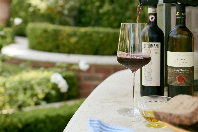 custom branded argaux wine gift sets